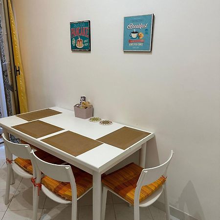 Valentina House Apartment Napoli Bagian luar foto